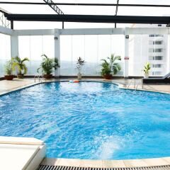 Отель Hai Ba Trung Hotel and Spa Вьетнам, Буонматхуот - отзывы, цены и фото номеров - забронировать отель Hai Ba Trung Hotel and Spa онлайн бассейн фото 2