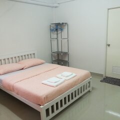 Checkin Hostel At Donmuang Airport Бангкок комната для гостей