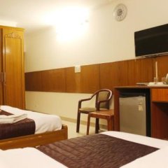 Отель Delhi Marine Club C6 Индия, Нью-Дели - отзывы, цены и фото номеров - забронировать отель Delhi Marine Club C6 онлайн удобства в номере