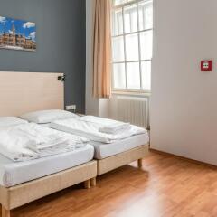 Отель A&O Wien Stadthalle комната для гостей