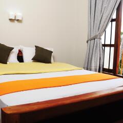 Traveller's Home Hotel комната для гостей