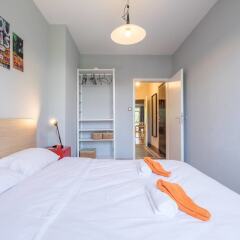 Апартаменты FM Deluxe 1-BDR Apartment - Style Meets Charm София комната для гостей фото 2