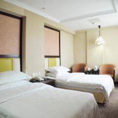 The Victoria Hotel in Macau, Macau from 90$, photos, reviews - zenhotels.com guestroom