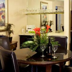 Отель Best Western Premier Calgary Plaza Hotel & Conference Centre Канада, Калгари - отзывы, цены и фото номеров - забронировать отель Best Western Premier Calgary Plaza Hotel & Conference Centre онлайн интерьер отеля
