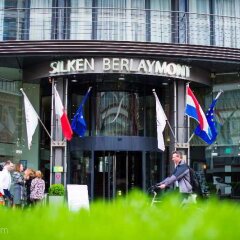 Отель NH Brussels EU Berlaymont городской автобус