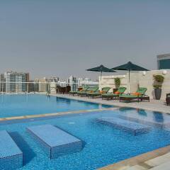 Al Khoory Atrium Hotel бассейн