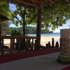 Отель Rann Chalet Beach Side Ланта пляж