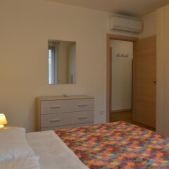 Отель Residence Boschetti Манерба-дель-Гарда комната для гостей фото 5