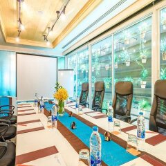 Отель Citrus Sukhumvit 11 Bangkok by Compass Hospitality Таиланд, Бангкок - 3 отзыва об отеле, цены и фото номеров - забронировать отель Citrus Sukhumvit 11 Bangkok by Compass Hospitality онлайн фитнесс-зал фото 3