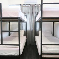 Oh Compound Hostel Бангкок комната для гостей