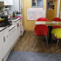 Yakorea Hostel Itaewon Сеул питание