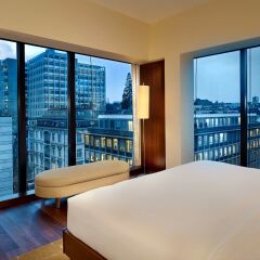 Отель Park Hyatt Zurich балкон