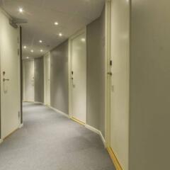 Отель Linneplatsens Hotell & Vandrarhem Гётеборг интерьер отеля