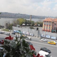 Pera Life Hotel парковка