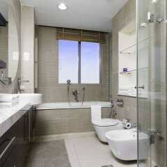 Отель MaisonPrive Holiday Homes - Iris Blue ванная