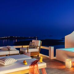 Отель Aqua Luxury Suites гостиничный бар