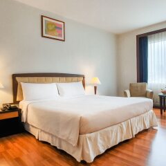 Отель Zenith Sukhumvit Бангкок комната для гостей фото 5