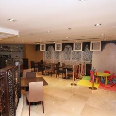 Al Hamra Hotel гостиничный бар