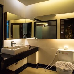 Отель Peach Hill Resort Таиланд, Пхукет - 6 отзывов об отеле, цены и фото номеров - забронировать отель Peach Hill Resort онлайн ванная фото 2