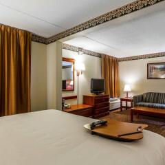 Отель Clarion Inn Chattanooga США, Чаттануга - отзывы, цены и фото номеров - забронировать отель Clarion Inn Chattanooga онлайн удобства в номере фото 2