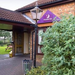 Отель Premier Inn Manchester - Denton балкон