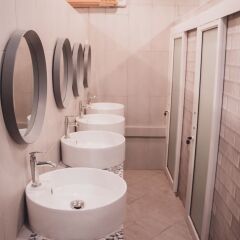 Livit70's hotel & hostel ванная
