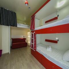 Гостиница HQ Hostelberry Кровать в общем номере с двухъярусной кроватью фото 24