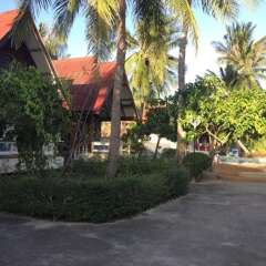 Отель Lanta Summer House Ланта парковка