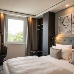 Отель Motel One Hamburg-Altona Германия, Гамбург - отзывы, цены и фото номеров - забронировать отель Motel One Hamburg-Altona онлайн комната для гостей фото 4