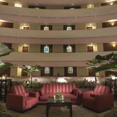 Отель Ambassador Row Hotel Suites by Lanson Place Малайзия, Куала-Лумпур - 3 отзыва об отеле, цены и фото номеров - забронировать отель Ambassador Row Hotel Suites by Lanson Place онлайн интерьер отеля