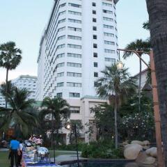 Jomtien Palm Beach Hotel And Resort фото 9