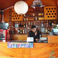Отель Stupa Resort Nagarkot Непал, Нагаркот - отзывы, цены и фото номеров - забронировать отель Stupa Resort Nagarkot онлайн гостиничный бар