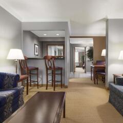 Отель Days Inn Ottawa West Канада, Оттава - отзывы, цены и фото номеров - забронировать отель Days Inn Ottawa West онлайн комната для гостей фото 2