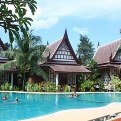Thai Ayodhya Villas & Spa Hotel бассейн фото 3
