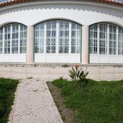 Отель Golden Heritage Ericeira Villas Португалия, Мафра - отзывы, цены и фото номеров - забронировать отель Golden Heritage Ericeira Villas онлайн вид на фасад