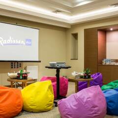 Radisson Blu Hotel Podil Киев детские мероприятия фото 2