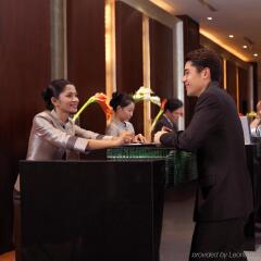 Отель Holiday Inn Bangkok Silom интерьер отеля