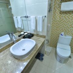 Отель Zhongxie Hotel Китай, Пекин - отзывы, цены и фото номеров - забронировать отель Zhongxie Hotel онлайн ванная