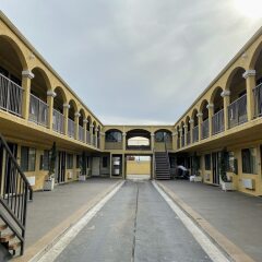 Отель Rodeway Inn & Suites LAX фото 2