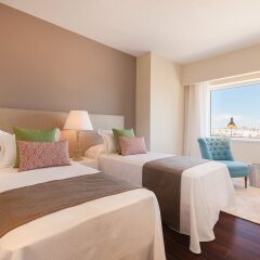 Апартаменты Home Club Torre Madrid Apartments Мадрид комната для гостей фото 5