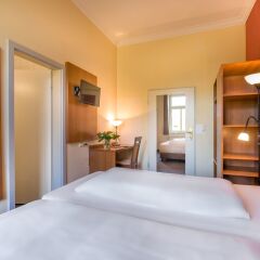 Отель Novum Hotel Bonhoefferplatz Dresden Германия, Дрезден - 2 отзыва об отеле, цены и фото номеров - забронировать отель Novum Hotel Bonhoefferplatz Dresden онлайн комната для гостей фото 2