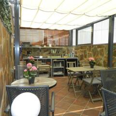 Отель Hostal House питание