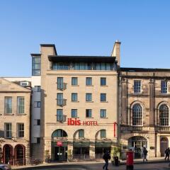 Отель ibis Edinburgh Centre Royal Mile – Hunter Square Великобритания, Эдинбург - 2 отзыва об отеле, цены и фото номеров - забронировать отель ibis Edinburgh Centre Royal Mile – Hunter Square онлайн