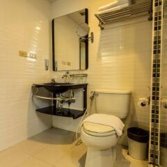 Отель Smart Suites Bangkok Бангкок ванная фото 2