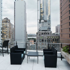 Отель Club Quarters World Trade Center США, Нью-Йорк - отзывы, цены и фото номеров - забронировать отель Club Quarters World Trade Center онлайн комната для гостей фото 2