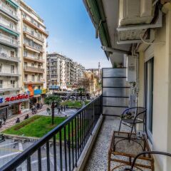 Отель Corona Deluxe Apt (Must) Греция, Салоники - отзывы, цены и фото номеров - забронировать отель Corona Deluxe Apt (Must) онлайн балкон