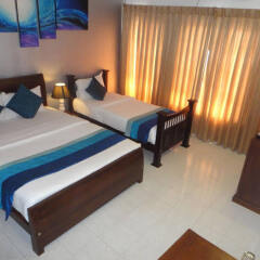 Harbour Winds Hotel сейф в номере