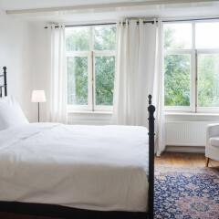 Отель Herengracht Canal Apartment Нидерланды, Амстердам - отзывы, цены и фото номеров - забронировать отель Herengracht Canal Apartment онлайн комната для гостей фото 4