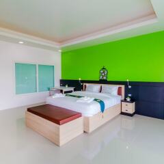 Отель Chalong Hill Tropical Garden Homes комната для гостей