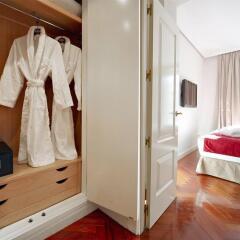 Отель Luxury Suites Испания, Мадрид - 1 отзыв об отеле, цены и фото номеров - забронировать отель Luxury Suites онлайн сейф в номере